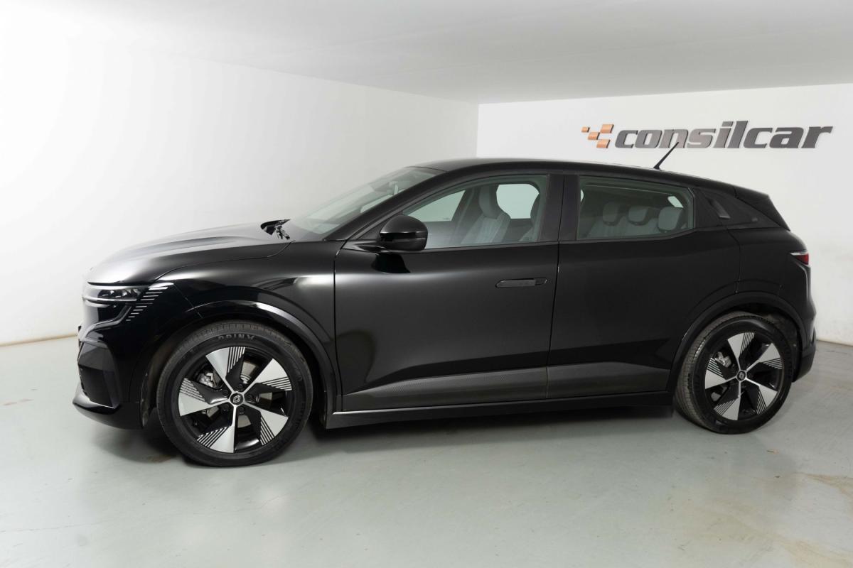 renault-megane-e-tech-2022-eletrico-0cc