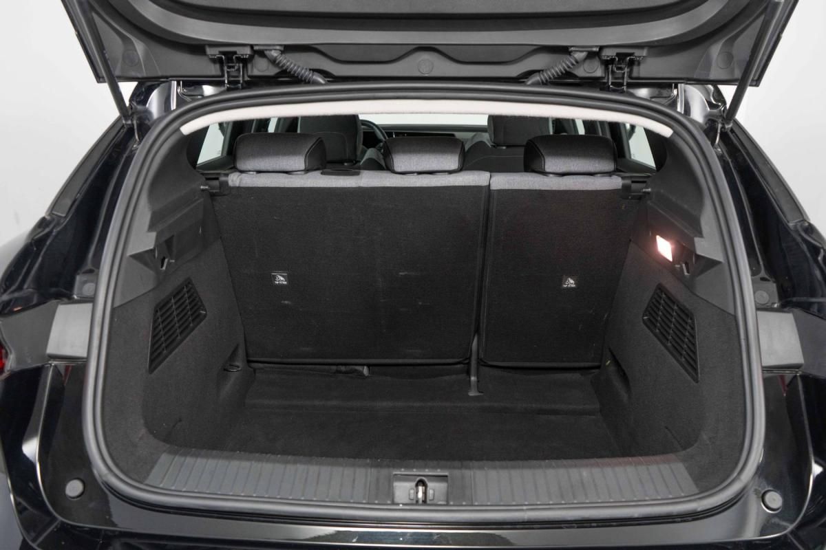 renault-megane-e-tech-2022-eletrico-0cc