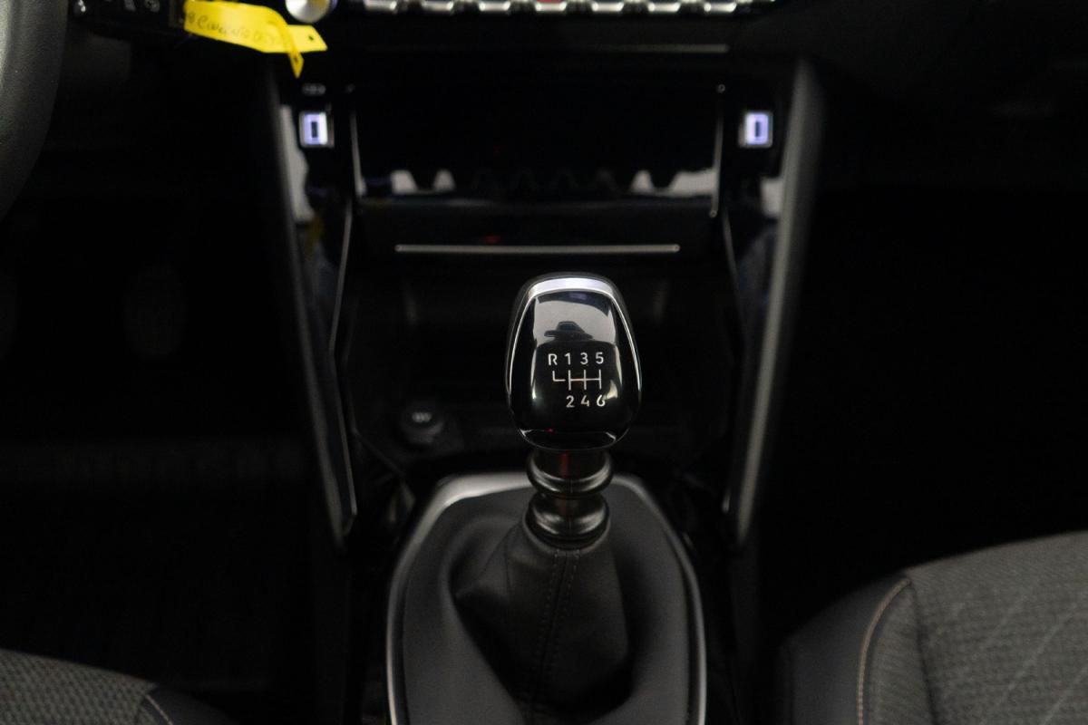 peugeot-208-2025-gasolina-1199cc