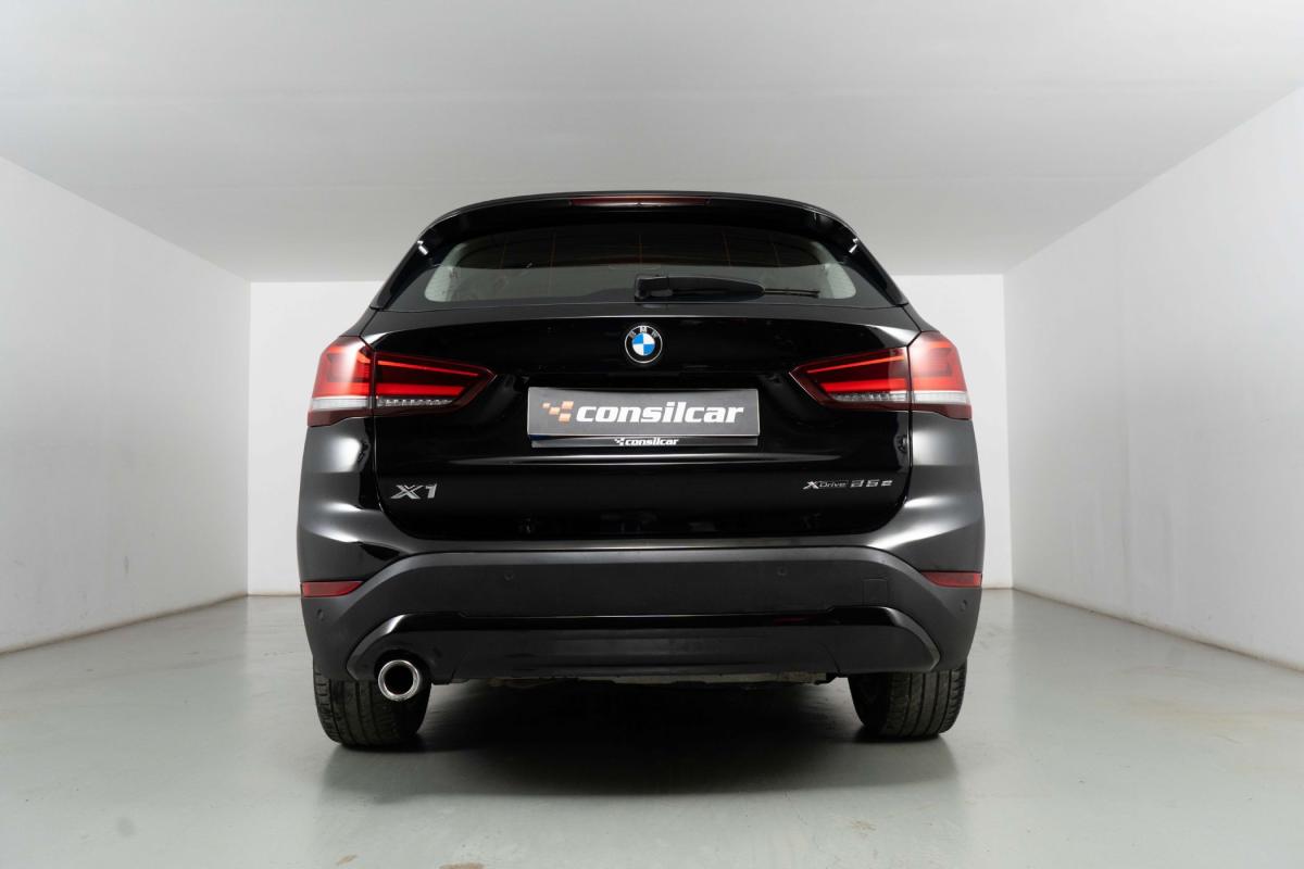 bmw-x1-2021-hibrido-a-gasolina-1499cc