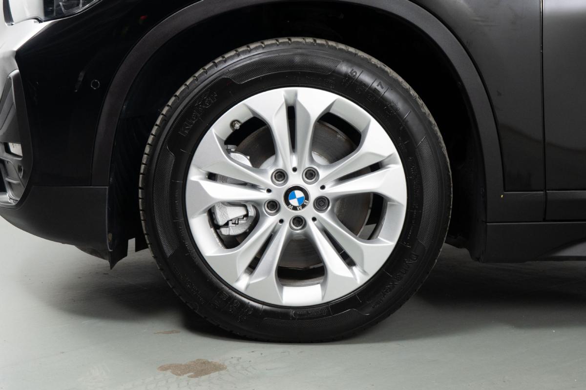 bmw-x1-2021-hibrido-a-gasolina-1499cc