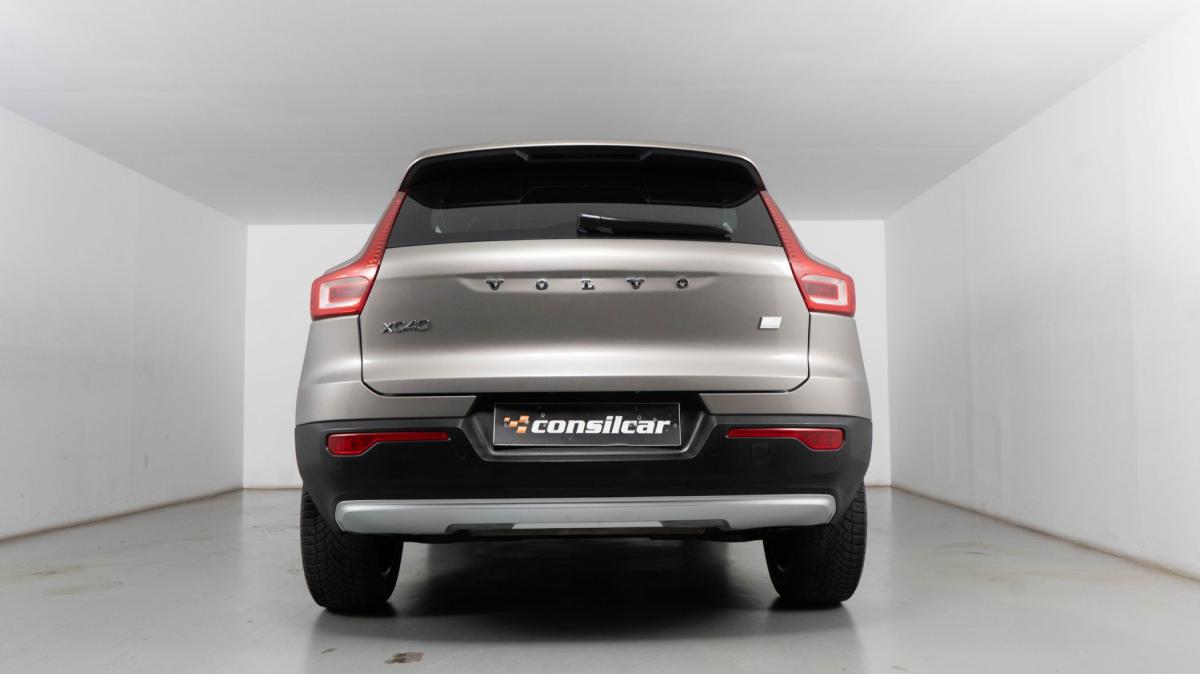 volvo-xc40-2021-hibrido-a-gasolina-1477cc
