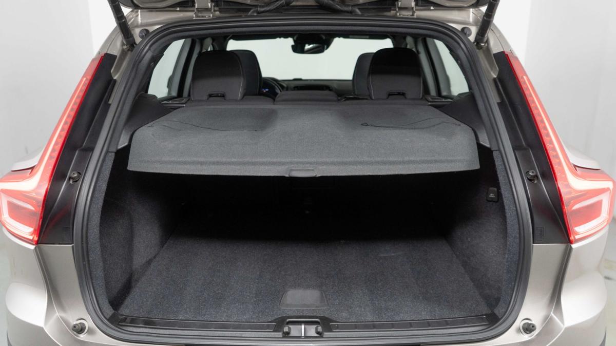 volvo-xc40-2021-hibrido-a-gasolina-1477cc