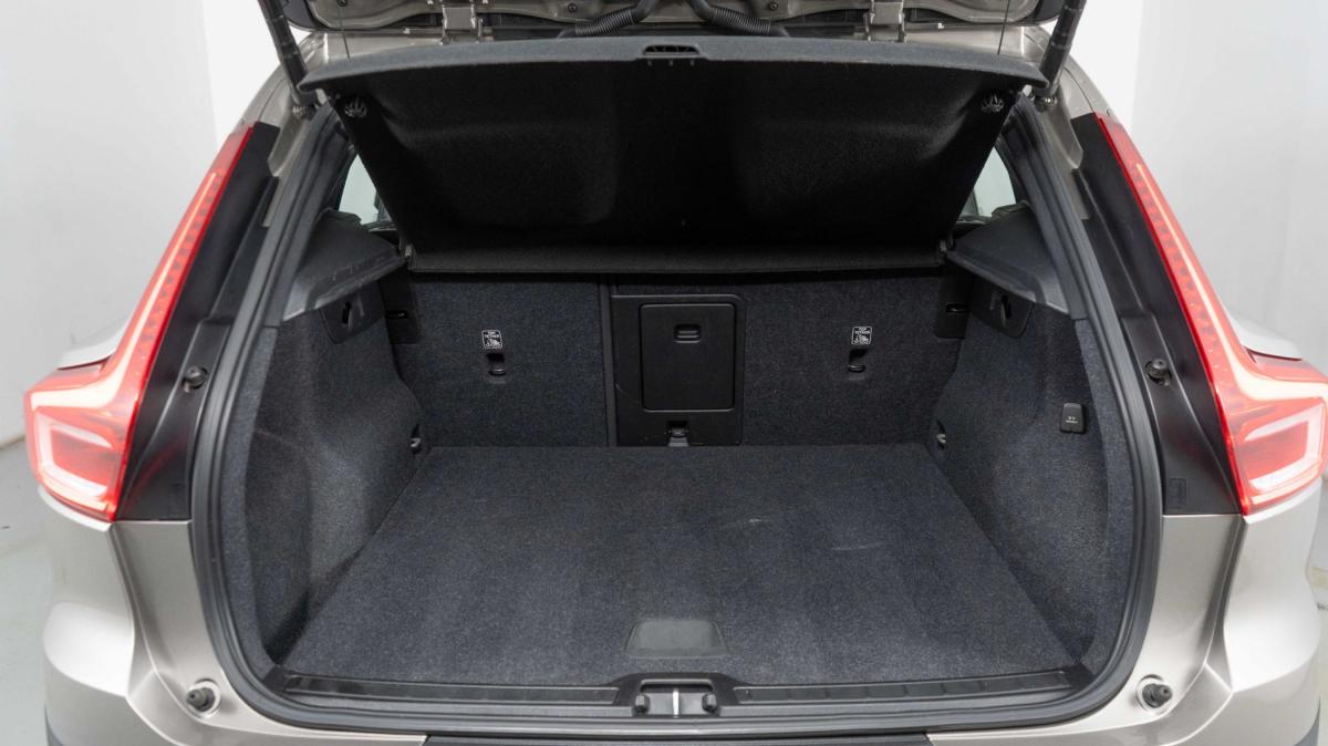 volvo-xc40-2021-hibrido-a-gasolina-1477cc
