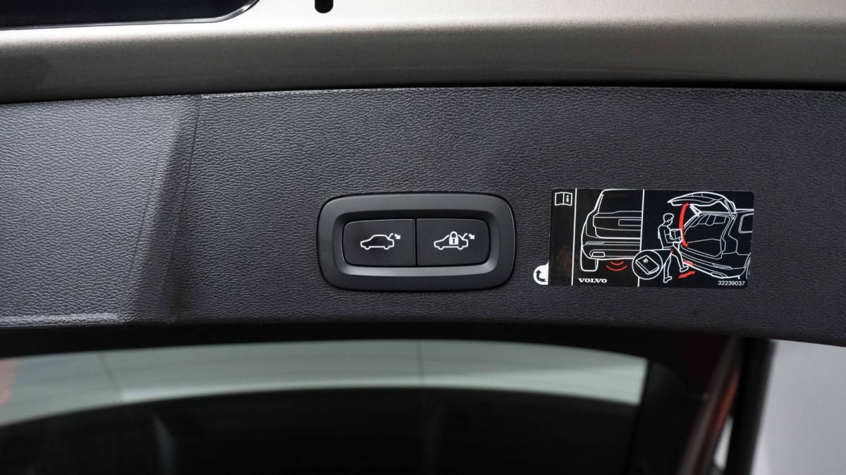volvo-xc40-2021-hibrido-a-gasolina-1477cc