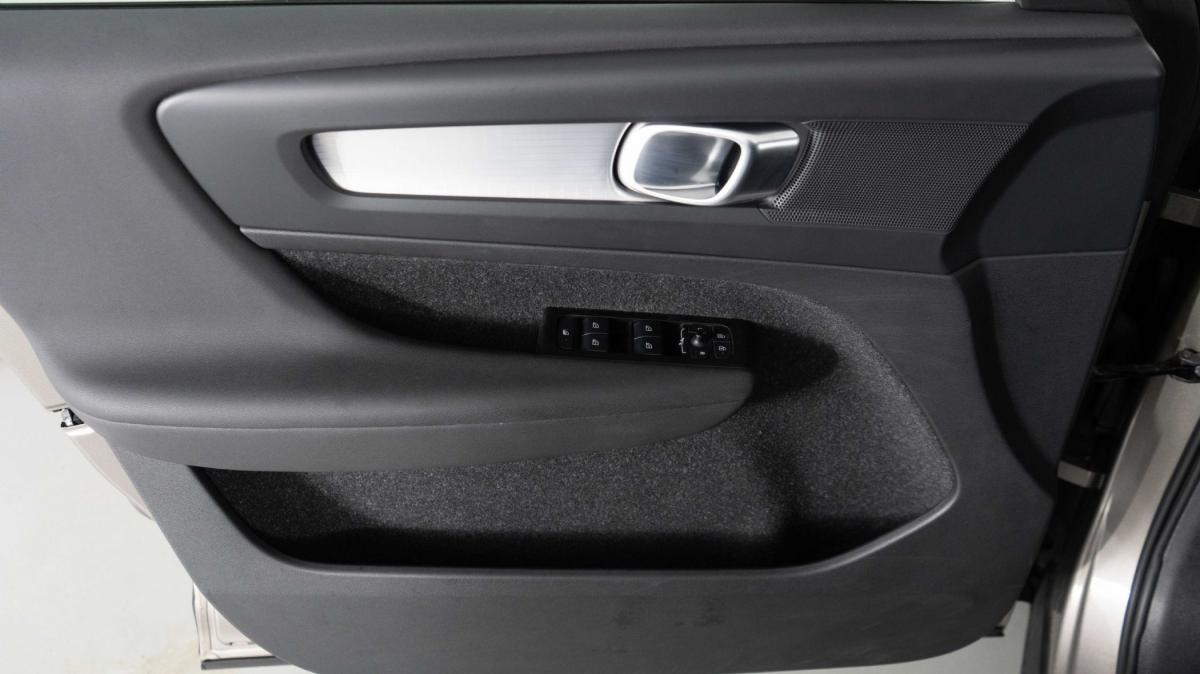 volvo-xc40-2021-hibrido-a-gasolina-1477cc