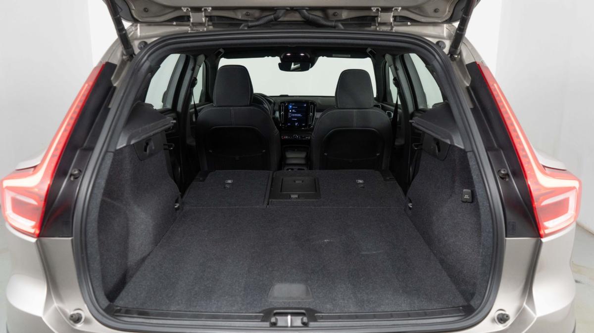 volvo-xc40-2021-hibrido-a-gasolina-1477cc
