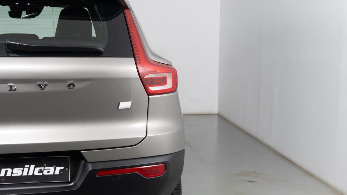 volvo-xc40-2021-hibrido-a-gasolina-1477cc