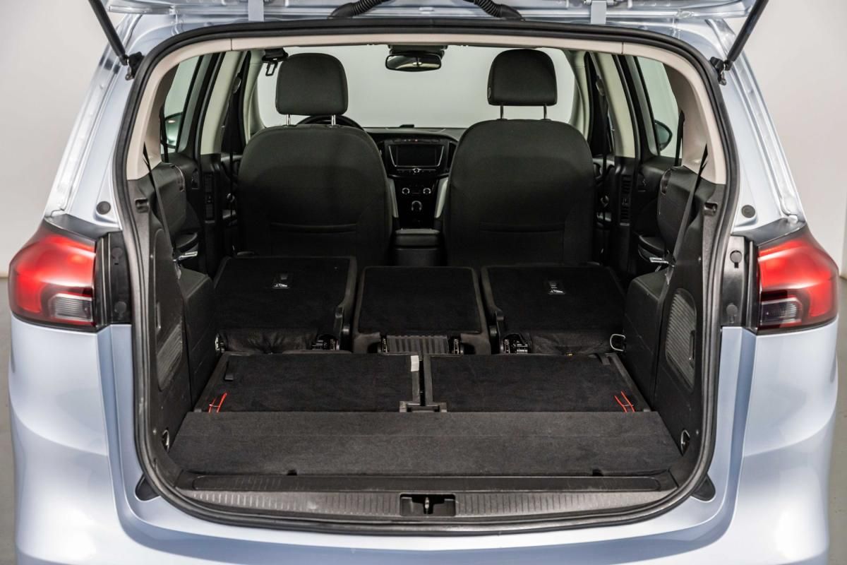 opel-zafira-2018-diesel-1598cc