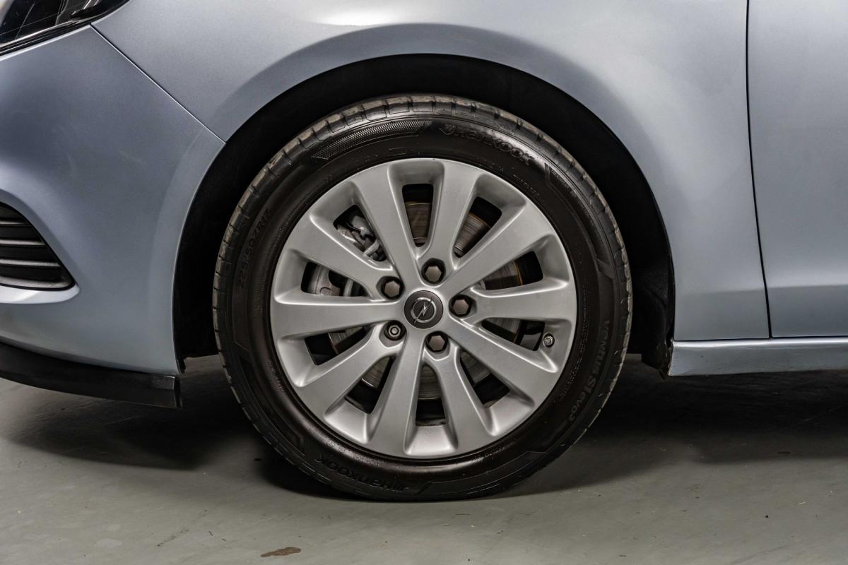 opel-zafira-2018-diesel-1598cc