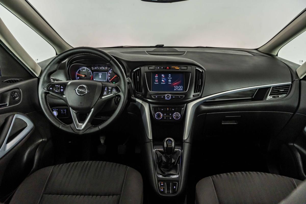 opel-zafira-2018-diesel-1598cc