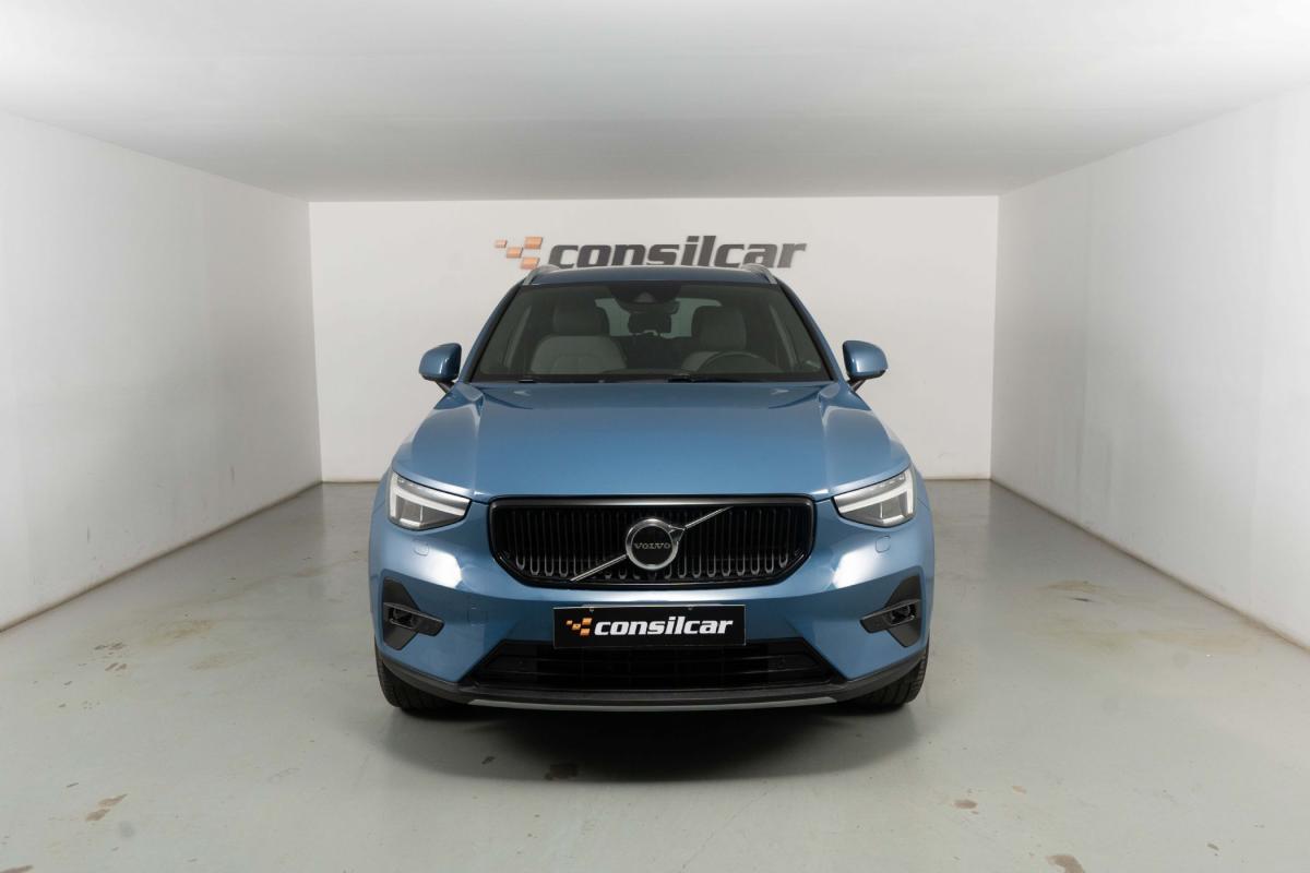 volvo-xc40-2022-hibrido-a-gasolina-1477cc