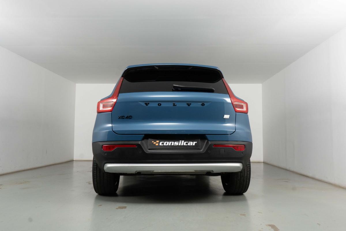 volvo-xc40-2022-hibrido-a-gasolina-1477cc