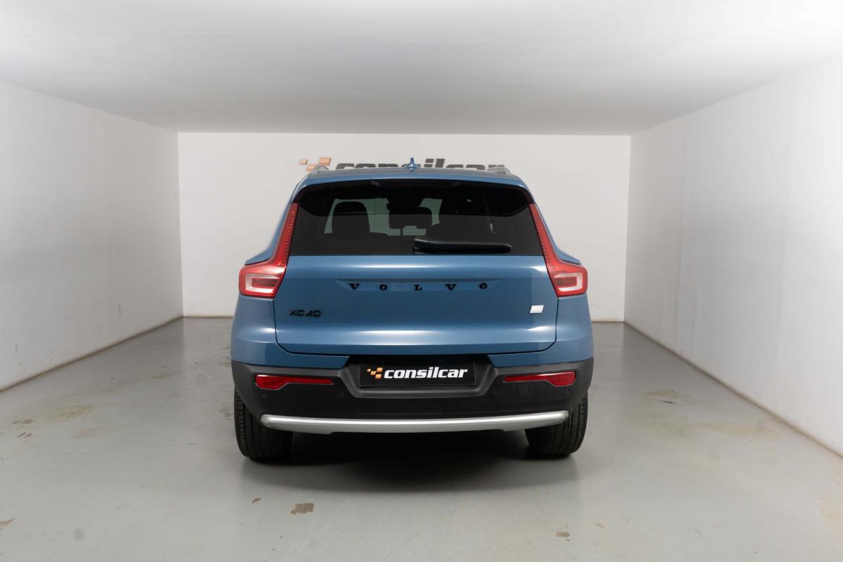 volvo-xc40-2022-hibrido-a-gasolina-1477cc