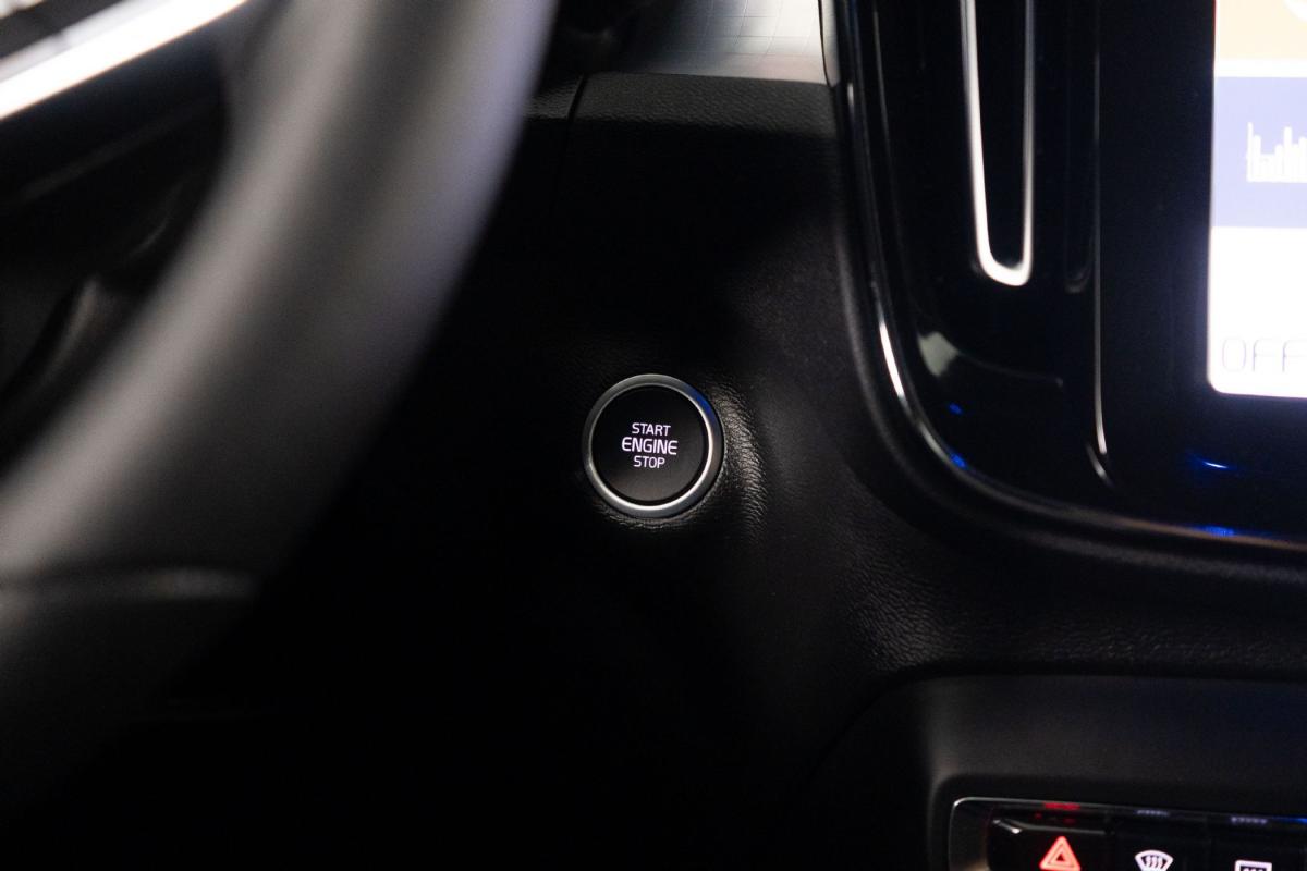 volvo-xc40-2022-hibrido-a-gasolina-1477cc
