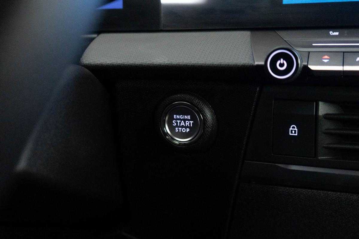 opel-astra-2025-gasolina-1199cc