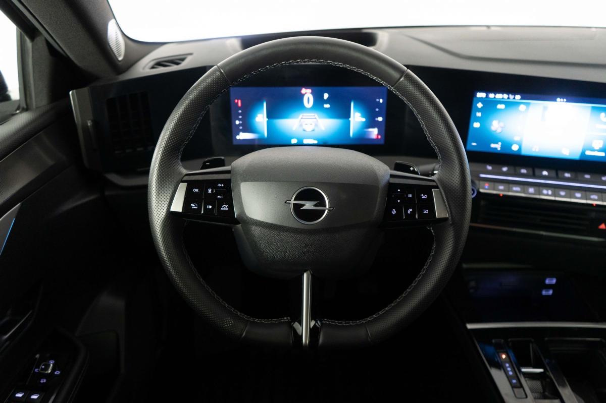 opel-astra-2025-gasolina-1199cc
