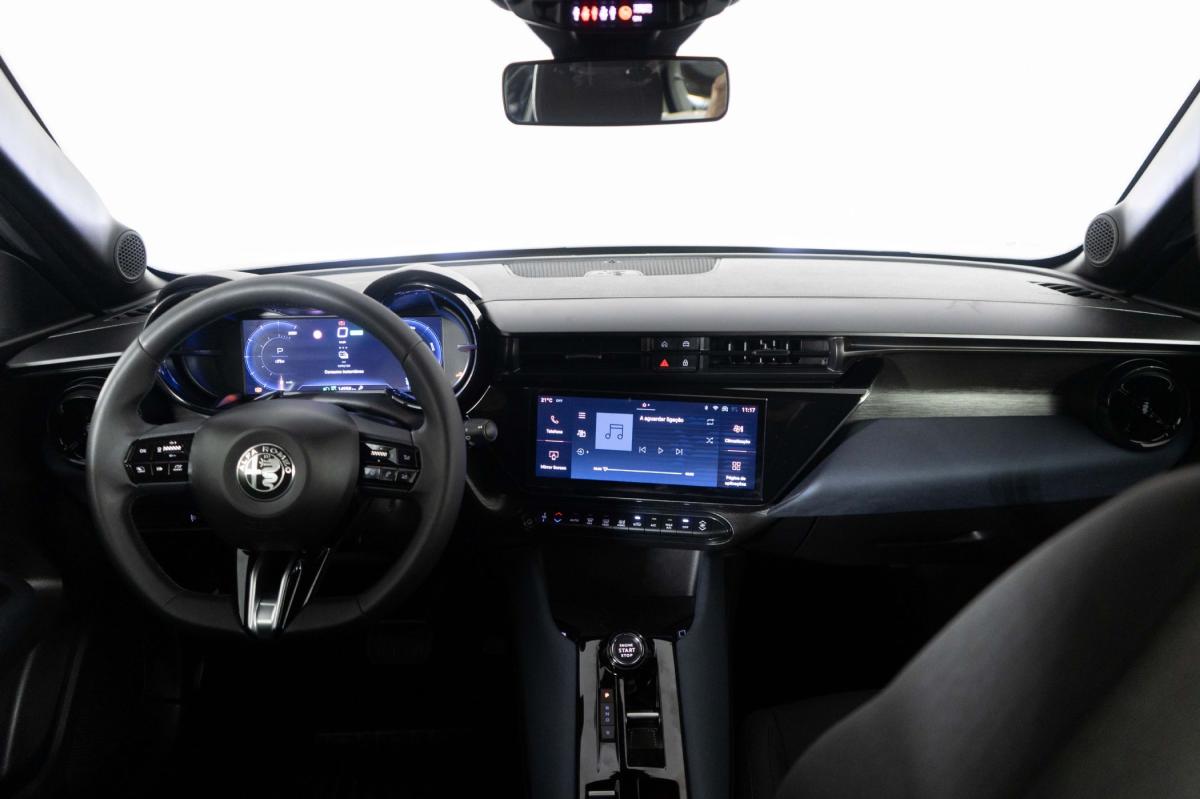 alfa-romeo-junior-2025-eletrico-0cc