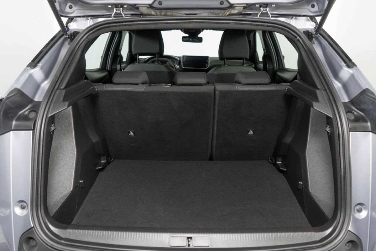 peugeot-2008-2024-gasolina-1199cc