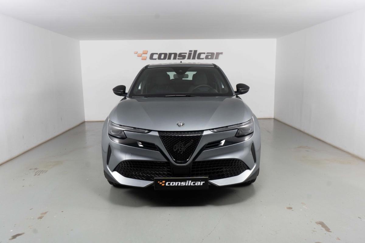 alfa-romeo-junior-2025-eletrico-0cc