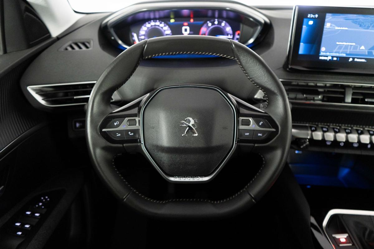 peugeot-5008-2022-gasolina-1199cc