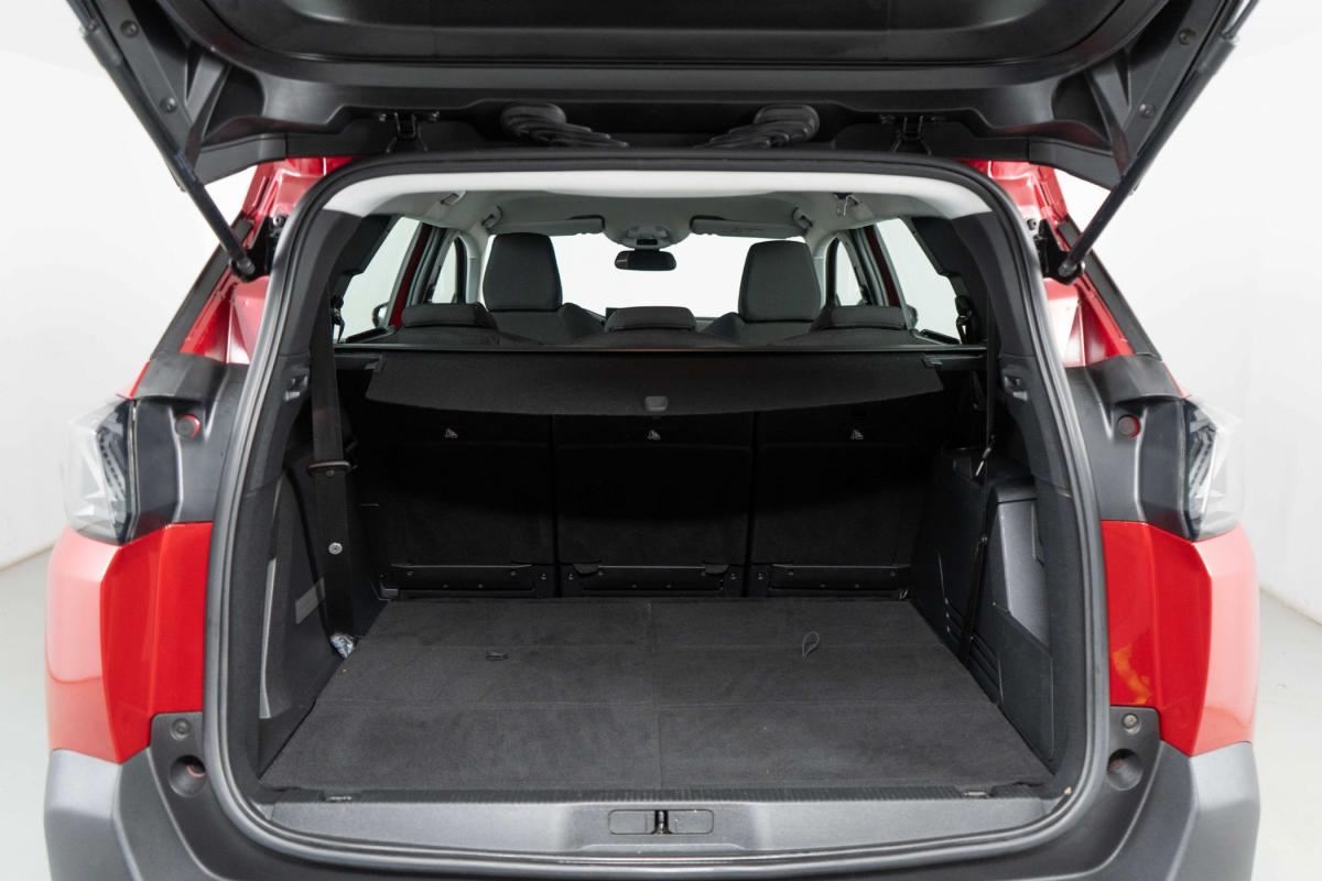 peugeot-5008-2022-gasolina-1199cc