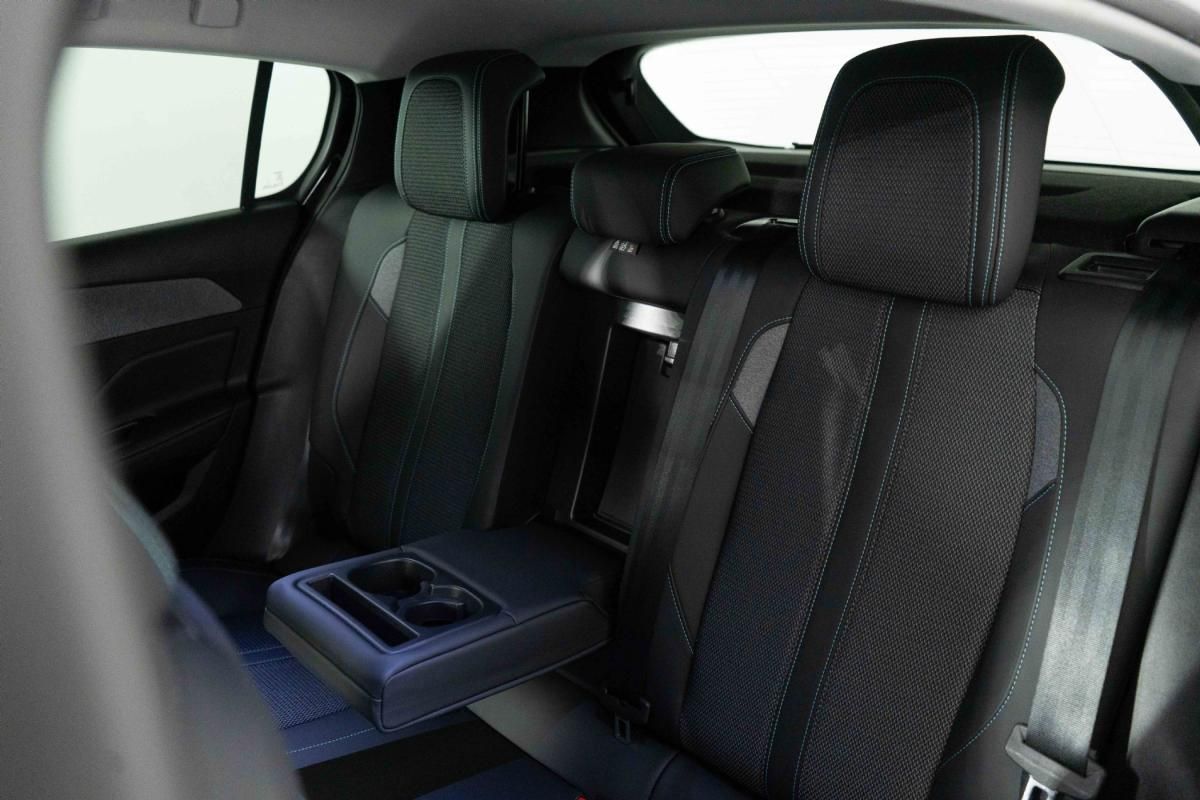 peugeot-308-2024-gasolina-1199cc