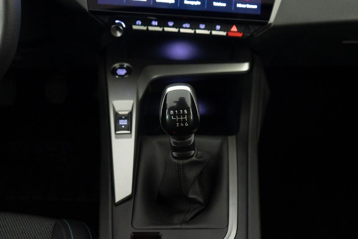 peugeot-308-2024-gasolina-1199cc