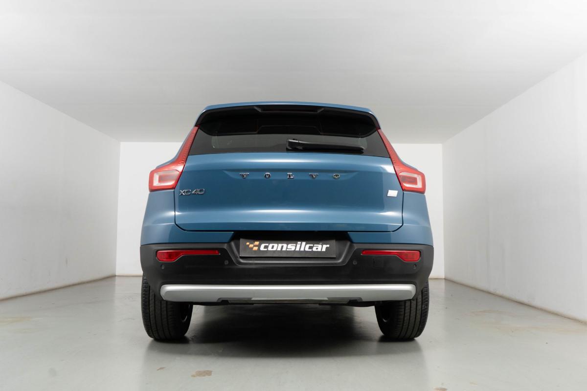 volvo-xc40-2022-hibrido-a-gasolina-1477cc
