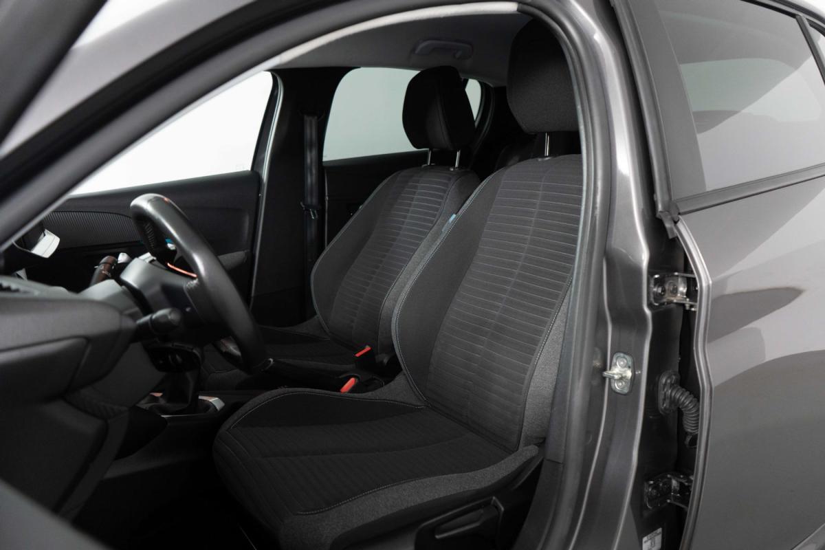 peugeot-208-2023-gasolina-1199cc