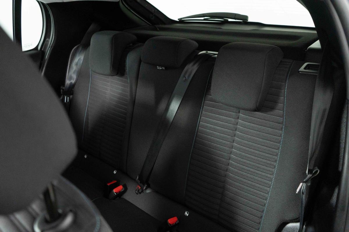 peugeot-208-2023-gasolina-1199cc