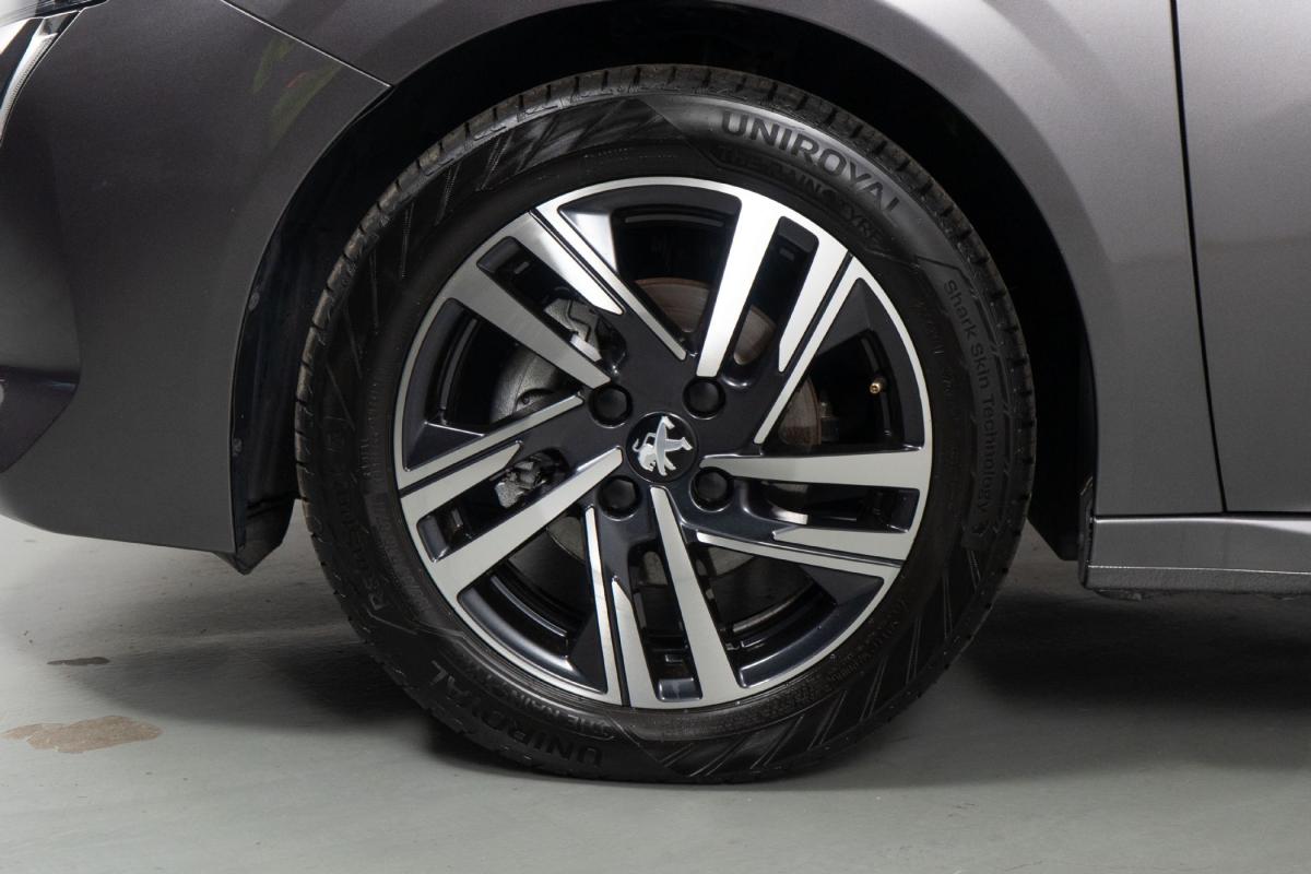 peugeot-208-2023-gasolina-1199cc