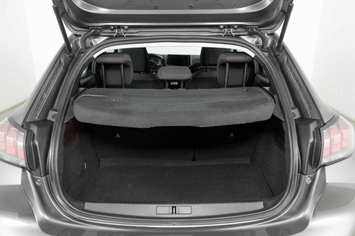 peugeot-208-2022-gasolina-1199cc