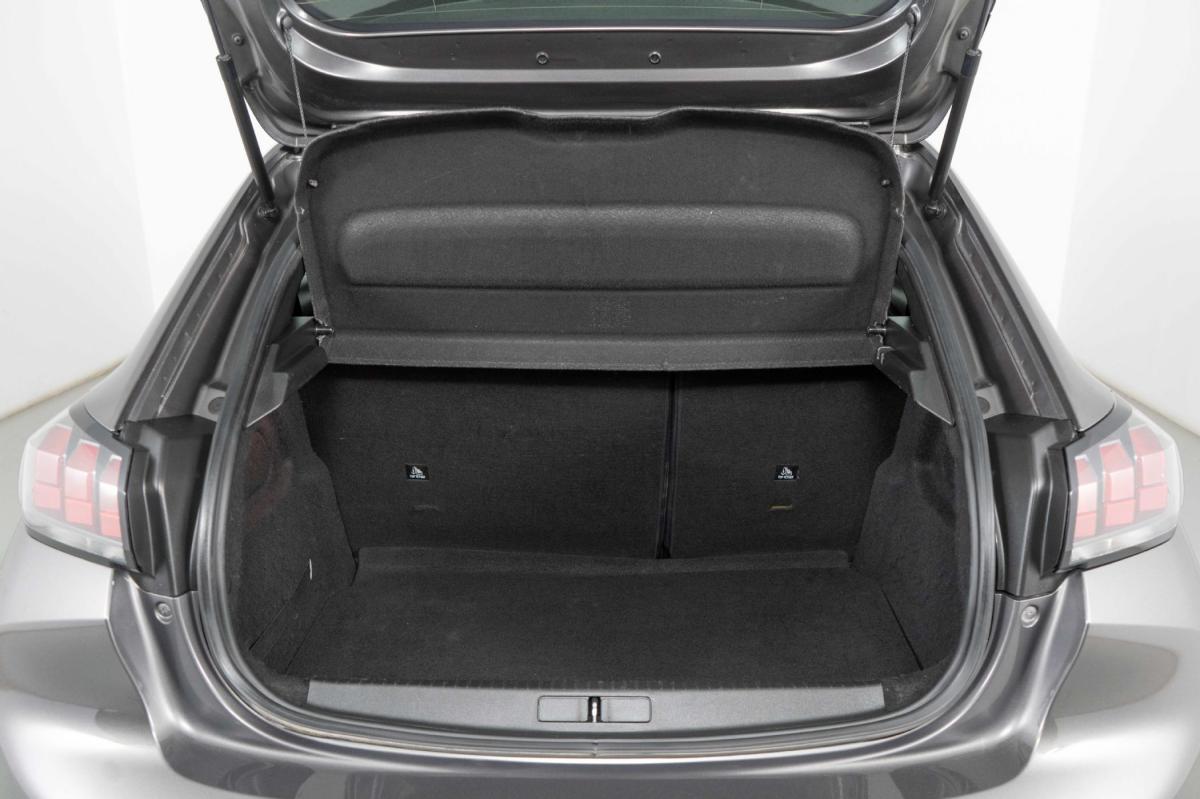 peugeot-208-2022-gasolina-1199cc