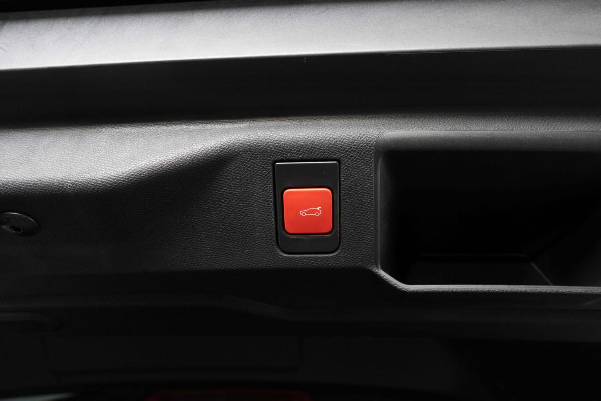 peugeot-5008-2025-gasolina-1199cc