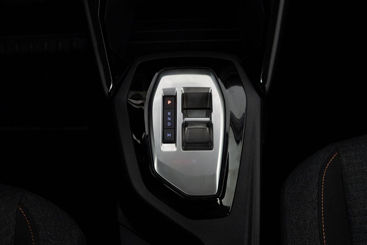 peugeot-208-2025-gasolina-1199cc