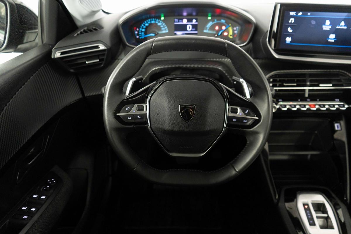 peugeot-208-2025-gasolina-1199cc