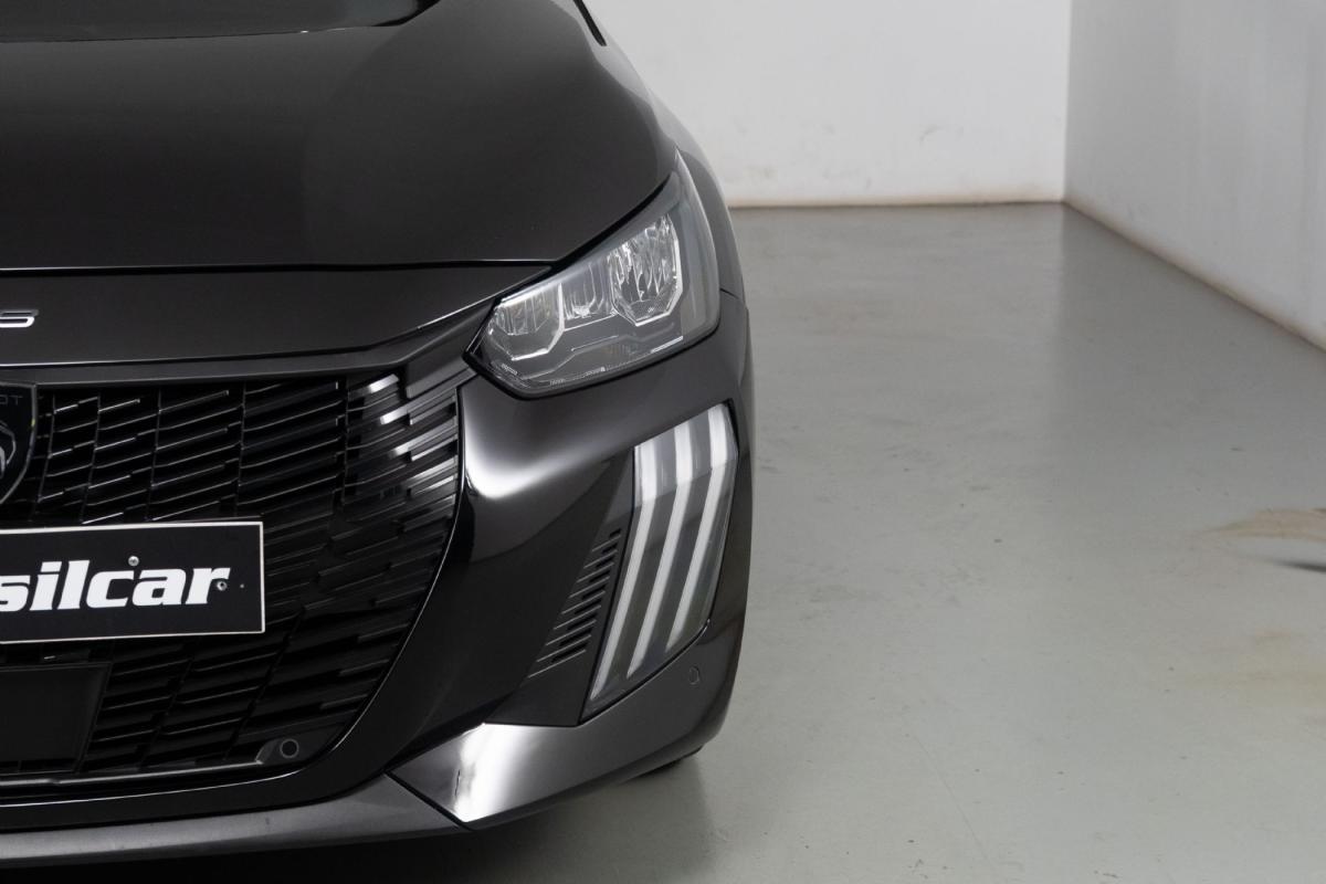 peugeot-208-2025-gasolina-1199cc