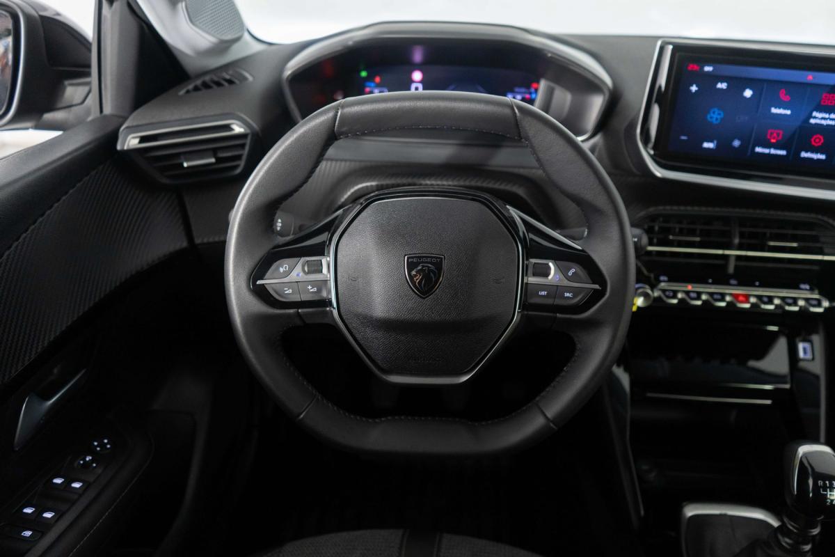 peugeot-208-2025-gasolina-1199cc