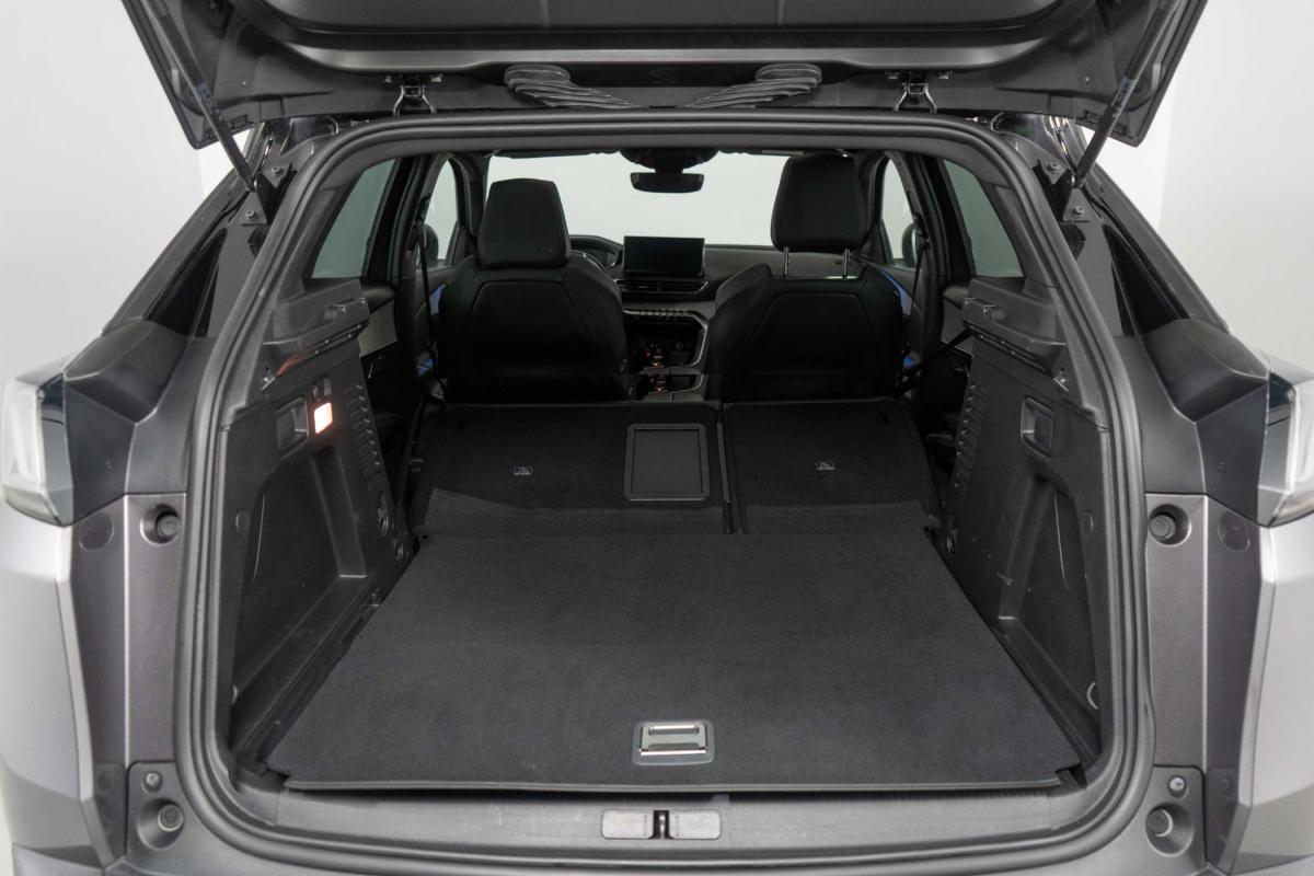 peugeot-3008-2023-hibrido-a-gasolina-1598cc