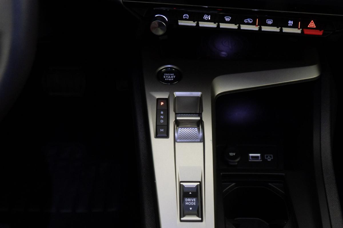 peugeot-408-2025-gasolina-1199cc