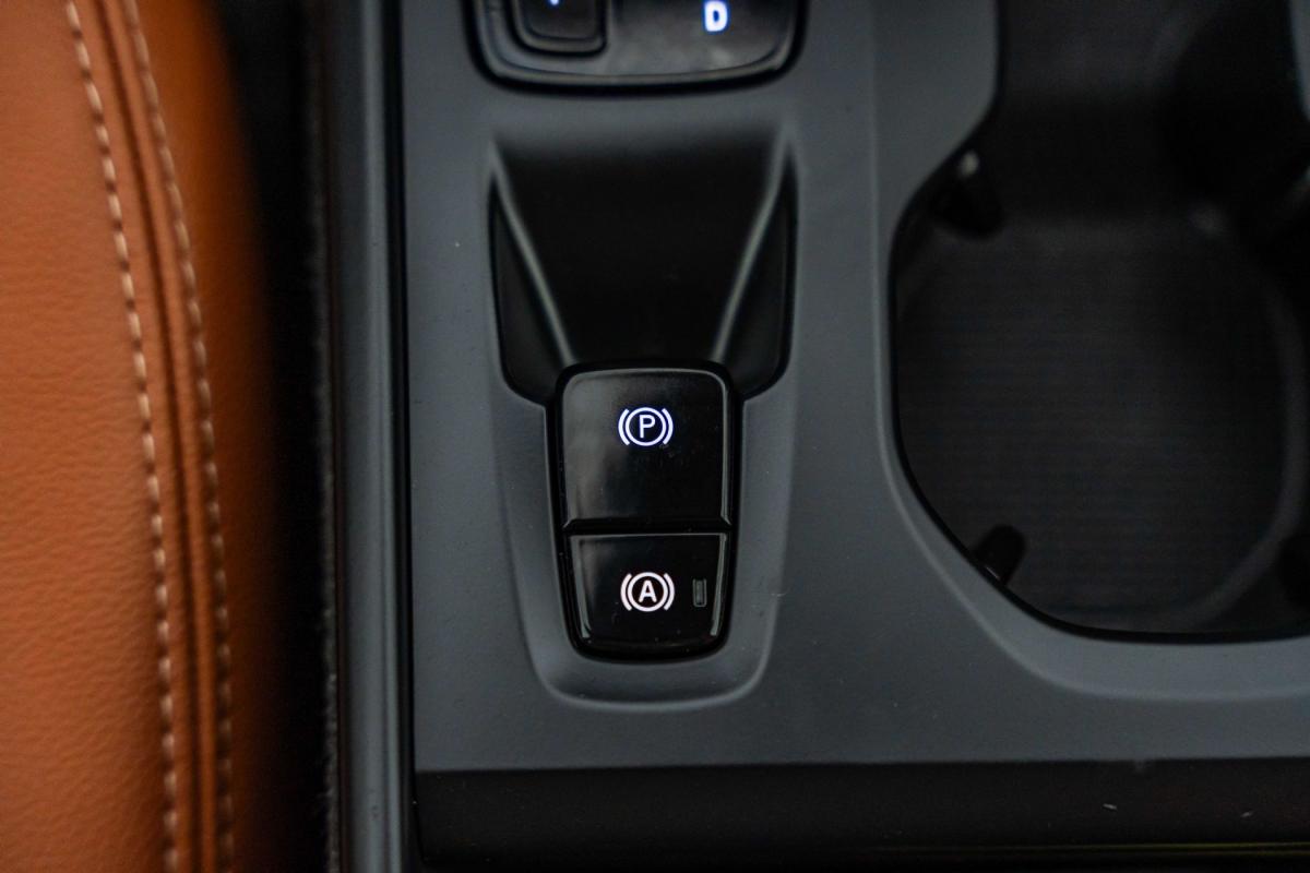 volvo-xc40-2021-hibrido-a-gasolina-1477cc