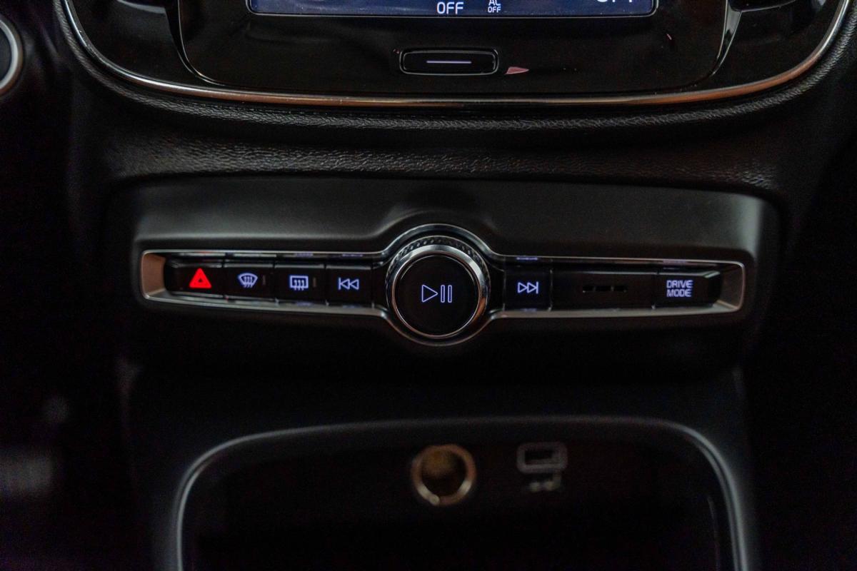 volvo-xc40-2021-hibrido-a-gasolina-1477cc