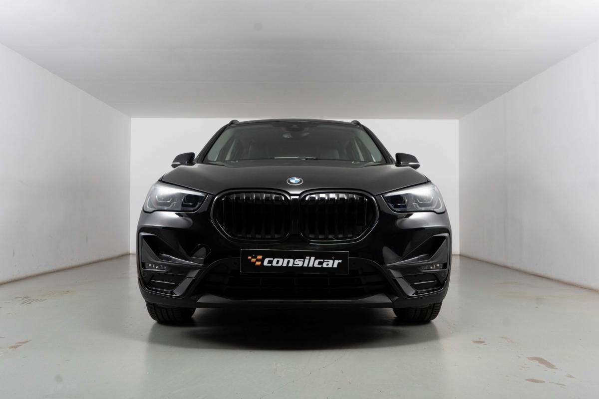 bmw-x1-2021-hibrido-a-gasolina-1499cc