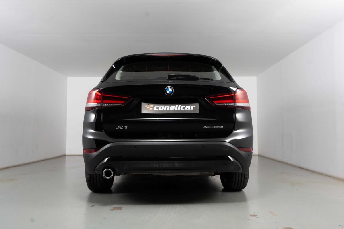 bmw-x1-2021-hibrido-a-gasolina-1499cc