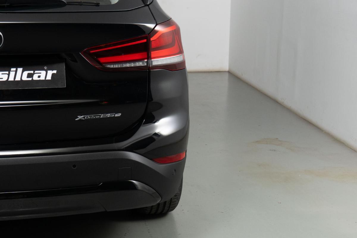 bmw-x1-2021-hibrido-a-gasolina-1499cc