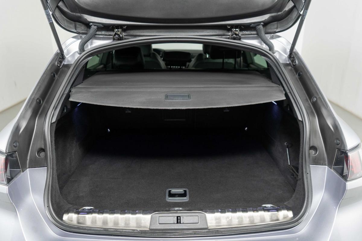 peugeot-508-sw-2023-hibrido-a-gasolina-1598cc