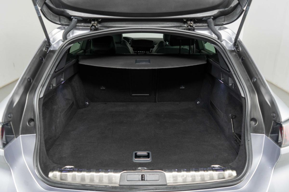 peugeot-508-sw-2023-hibrido-a-gasolina-1598cc