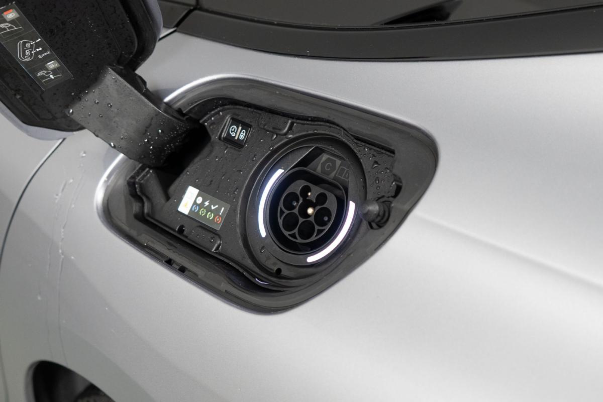 peugeot-508-sw-2023-hibrido-a-gasolina-1598cc