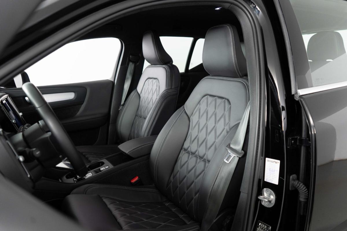 volvo-xc40-2023-hibrido-a-gasolina-1477cc